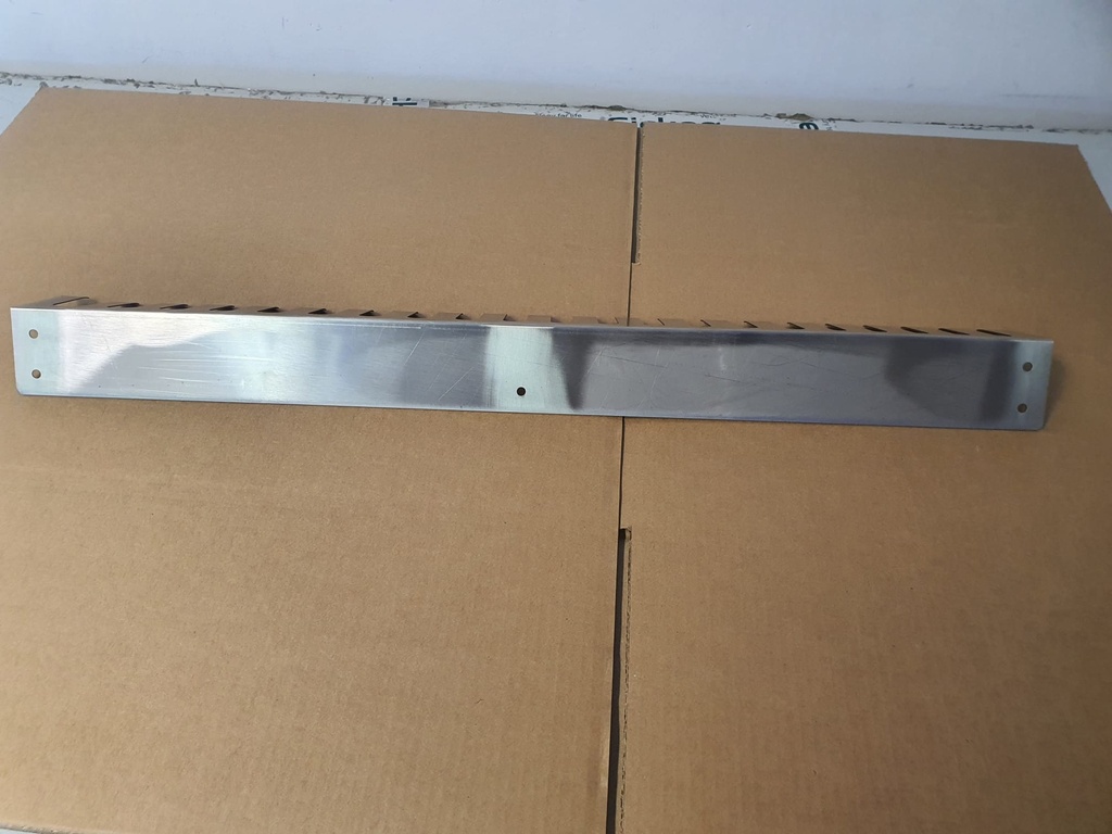 Wandhalter für Trachealtuben- Mit Kratzern