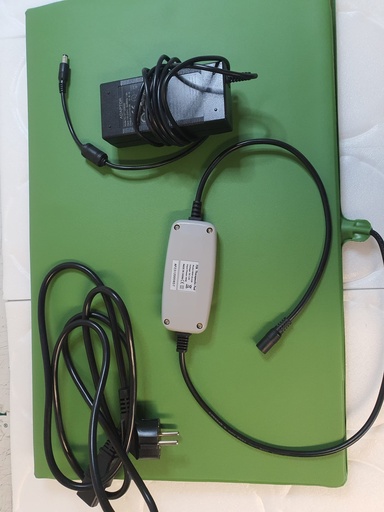 [SCH64805010] Wärmematte EickWarm II 65 x 50 cm inklusive Netzteil, SN: AP2312000857 - Der Artikel ist ohne Originalverpackung, Baujahr 2023